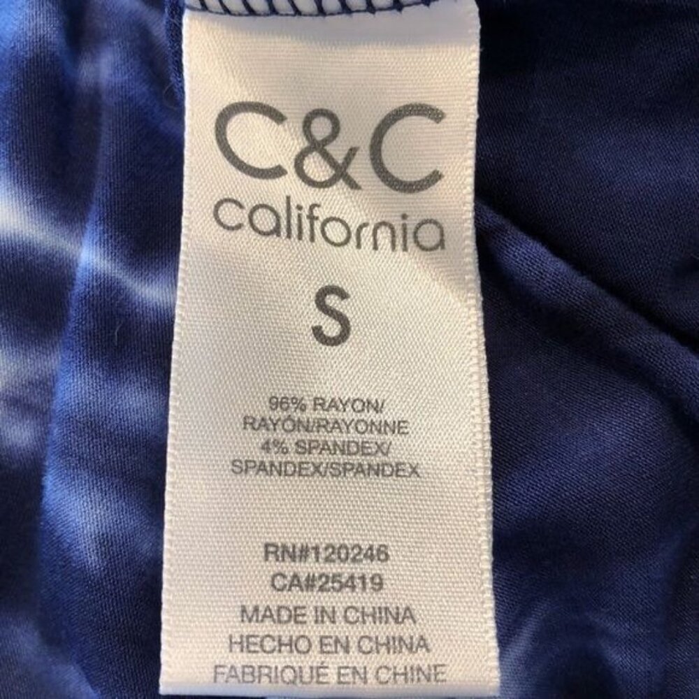 C&C California Shibori Blue Tie Dye Twist Front Top - Picture 6 of 6